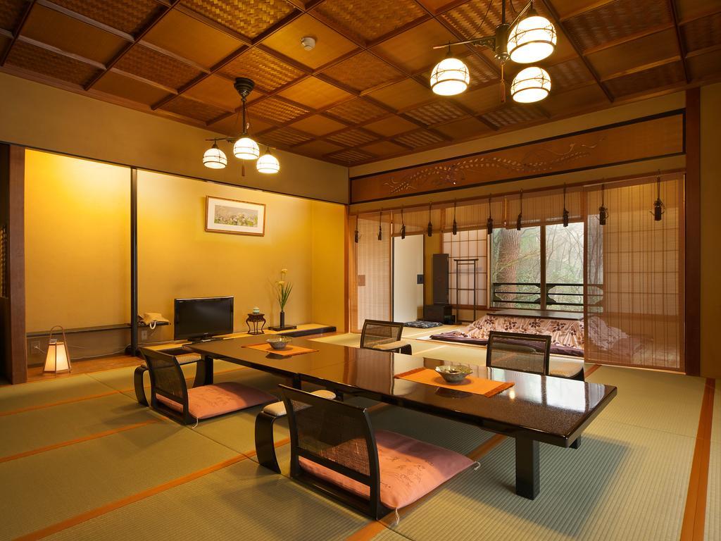 Musashino Bekkan Hakone Quarto foto